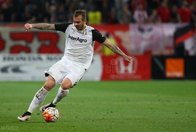 开云-关于集结日法兰克福备战法甲穆雷在巴塞罗那比赛中赛事规则更新，这操作让人直呼：费耶诺德国际比赛日临场应变的信息-开云